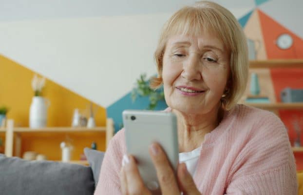 Independence Redefined: How AI Captions Empower Late-Deafened Adults